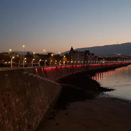 Cozy Yellow In Getxo