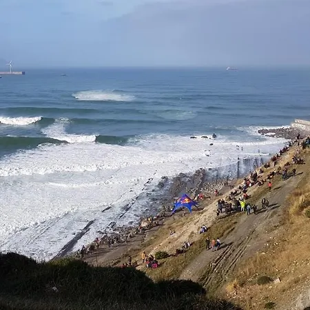 Cozy Yellow In Appartamento