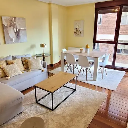 Appartement Cozy Yellow In *